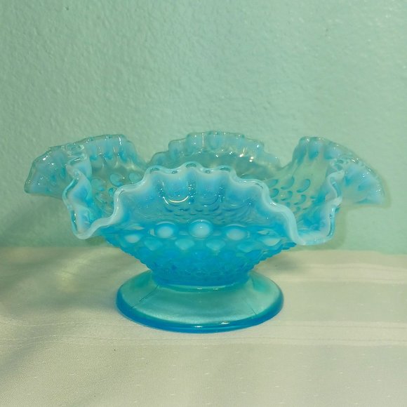 Vintage Fenton Hobnail Blue Opalescent Ruffle Top Dish - Picture 1 of 5